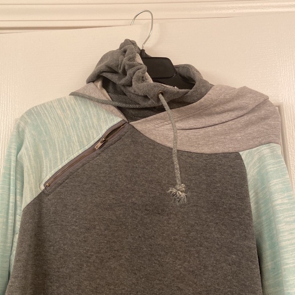 Double hooded sweatshirt - Picture 2 of 4